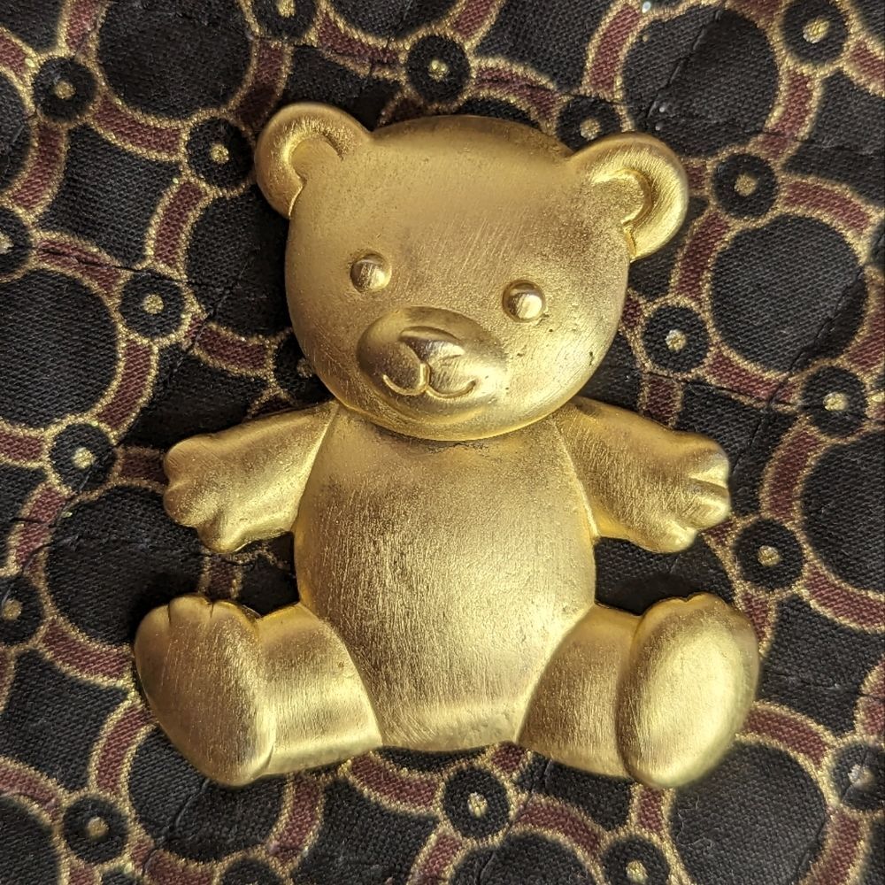 JJ Jonette Teddy Bear Brooch Gold Tone Vintage Figural Bear Pin
